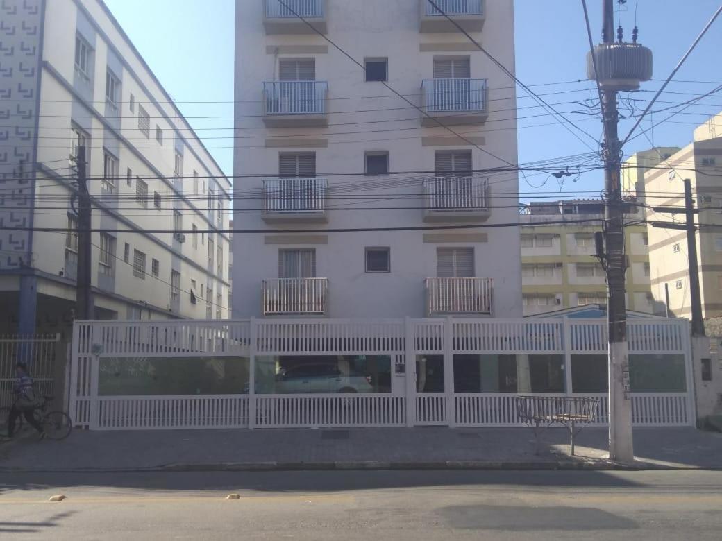 Apto - - Enseada * Guaruja